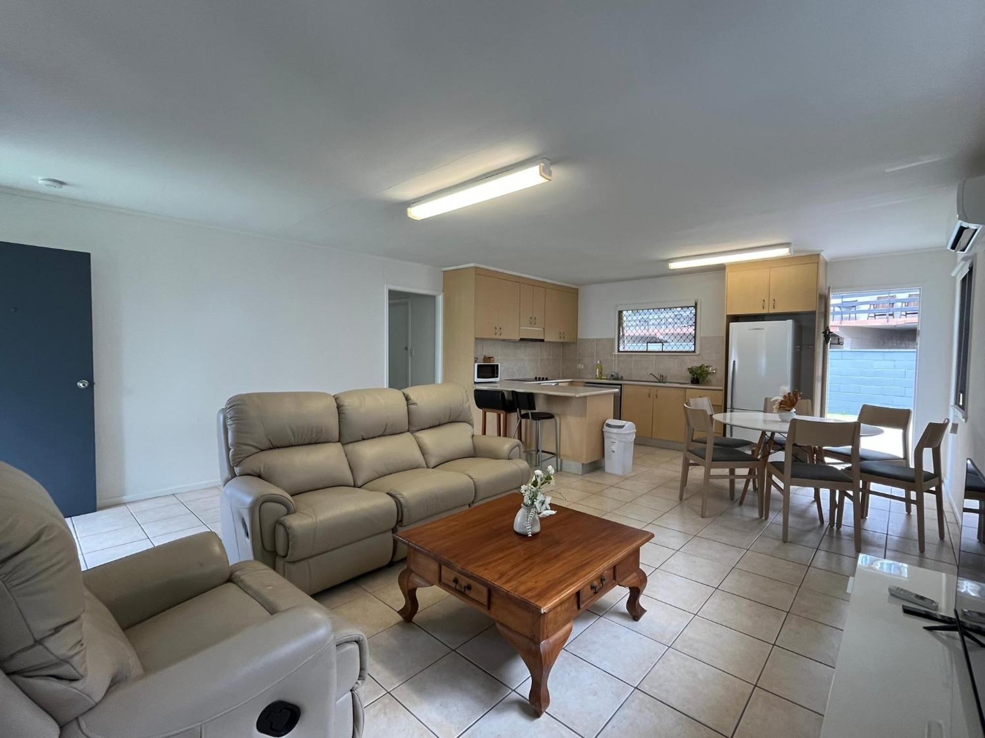 Tropicana Motel Gold Coast Esterno foto