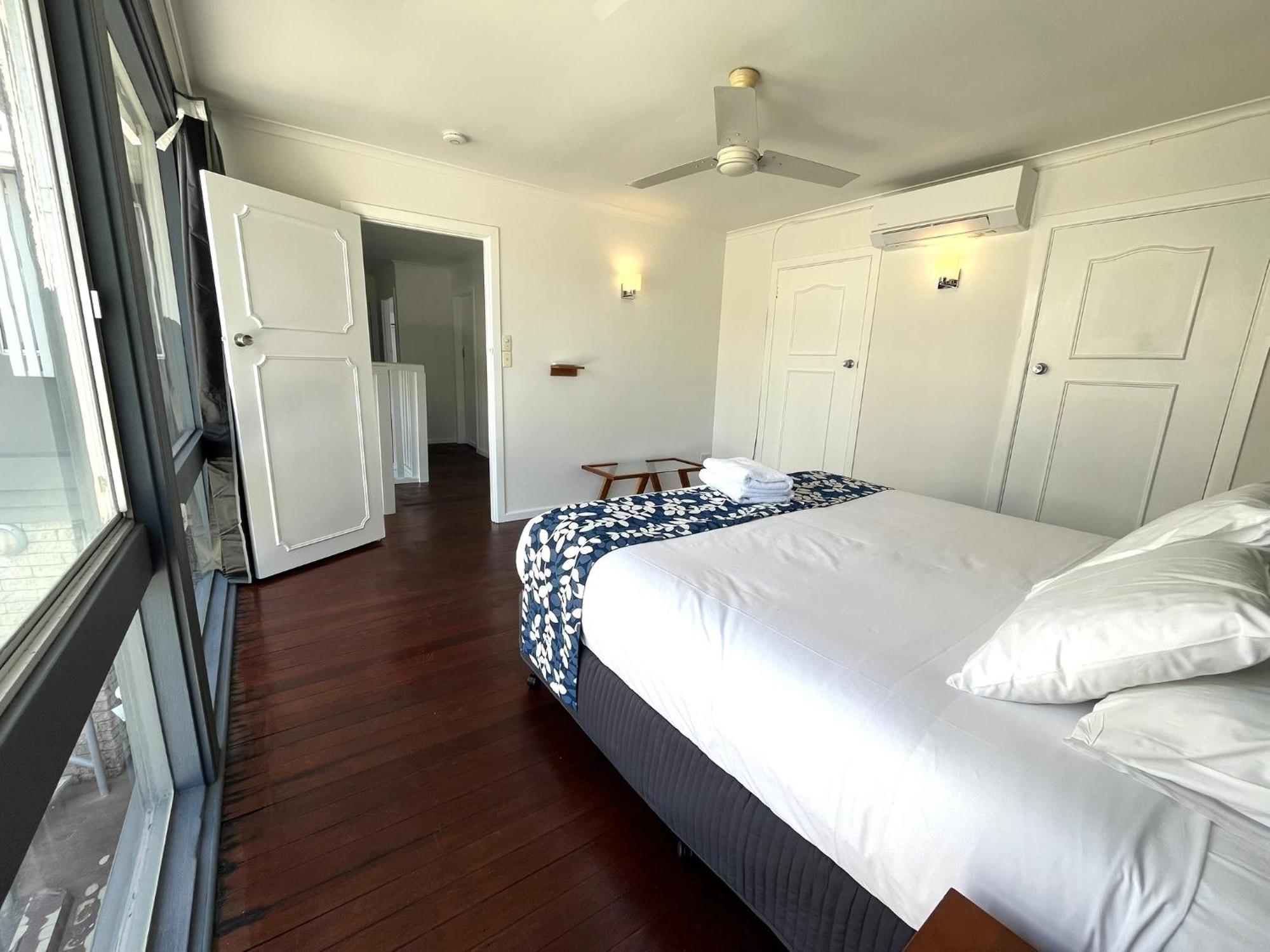 Tropicana Motel Gold Coast Esterno foto